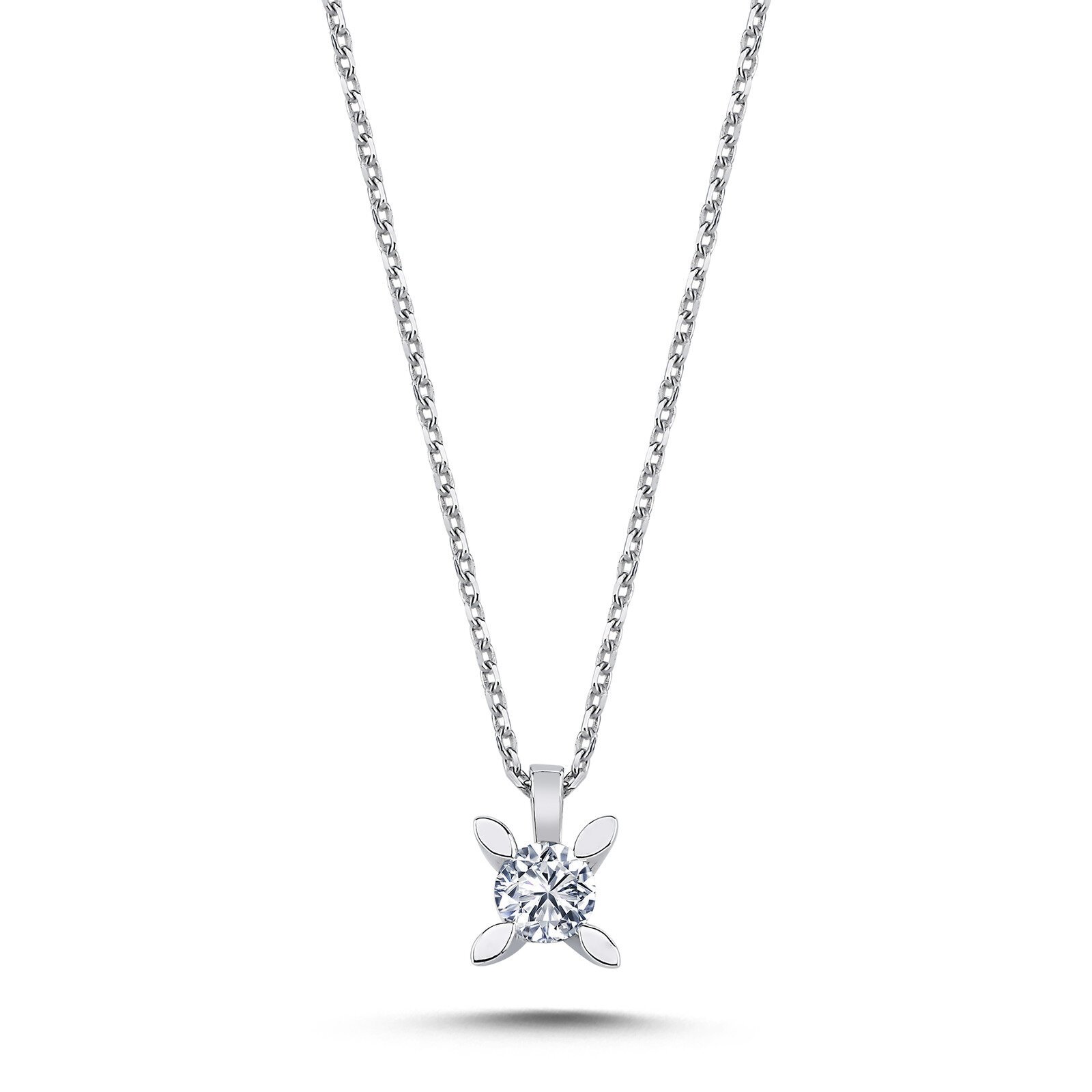 0,28 Karat Laboratuvar Pırlanta Tektaş Badem Tırnak Kolye Ucu