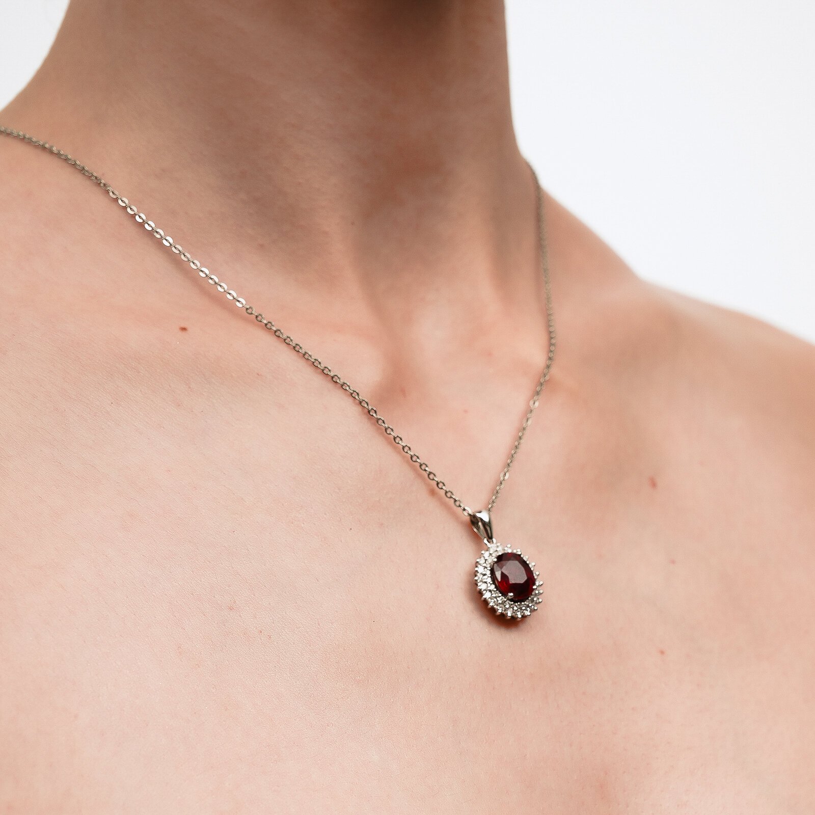 4,80 Karat Ruby Laboratuvar Pırlanta Taşlı Anturaj Kolye Ucu