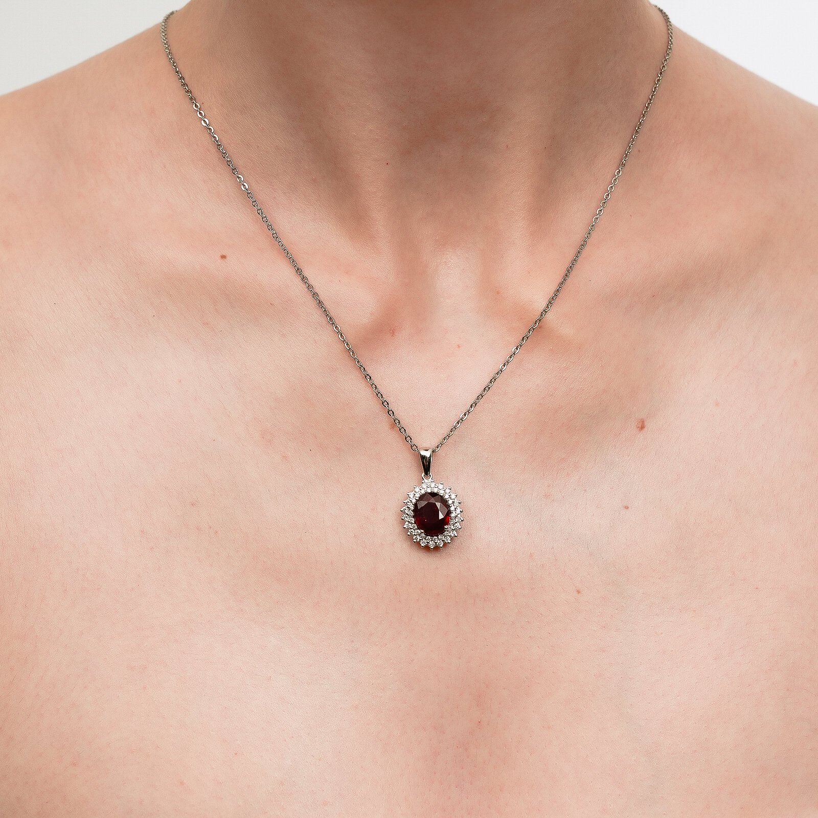 4,80 Karat Ruby Laboratuvar Pırlanta Taşlı Anturaj Kolye Ucu