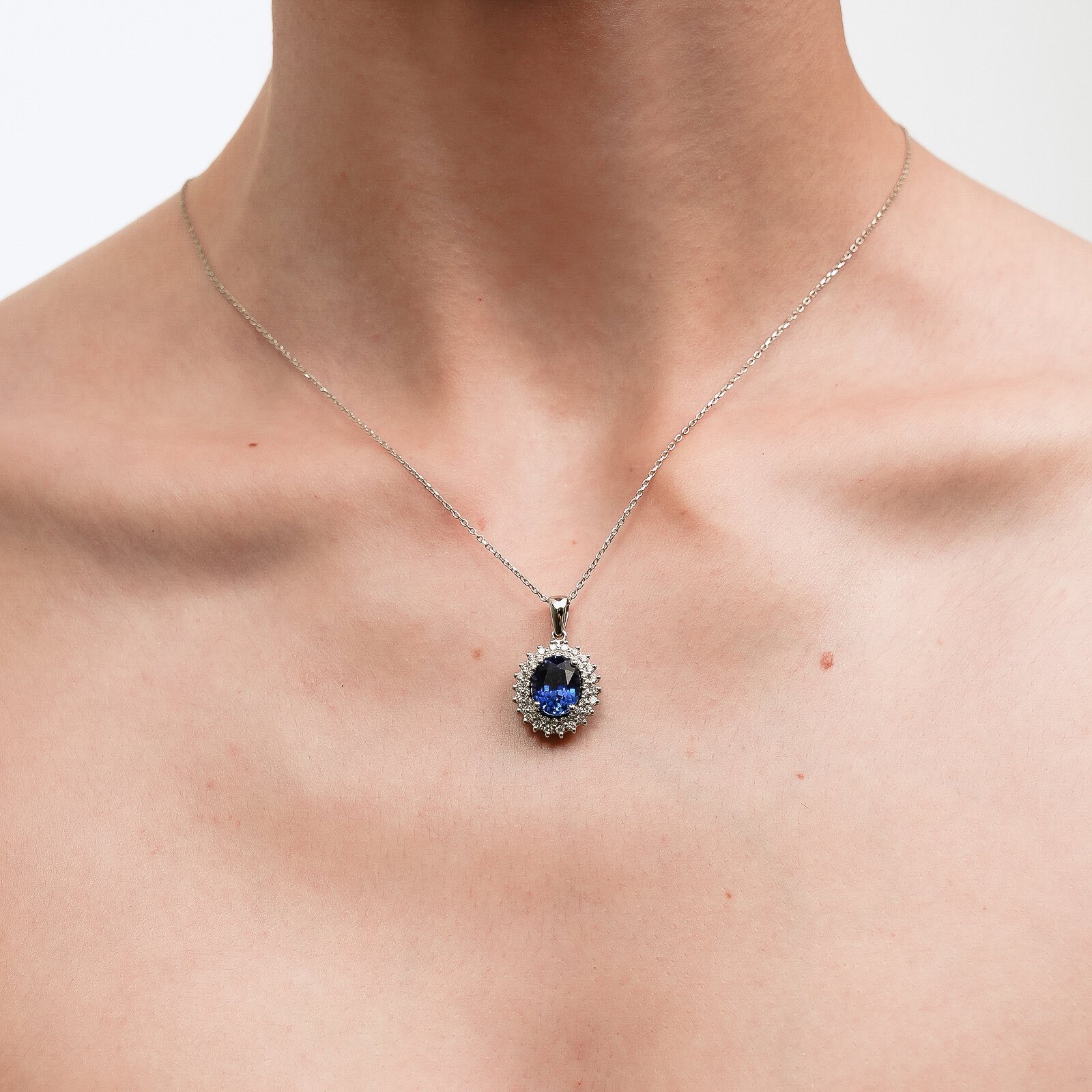 5,20 Karat Safir Laboratuvar Pırlanta Taşlı Anturaj Kolye Ucu