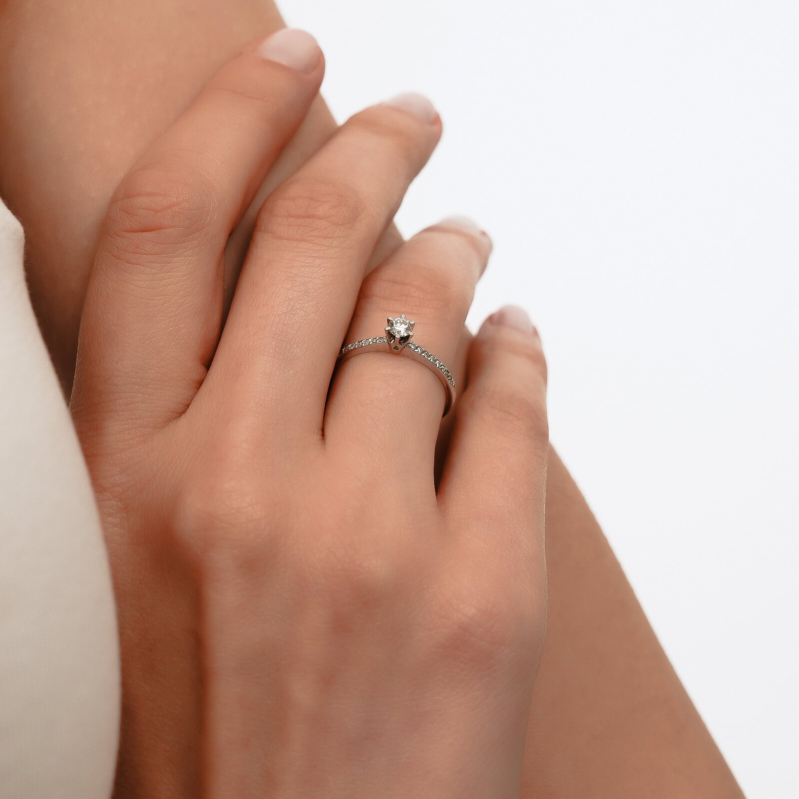 0,29 Karat Laboratuvar Pırlanta 6 Tırnak Tektaş Yüzük