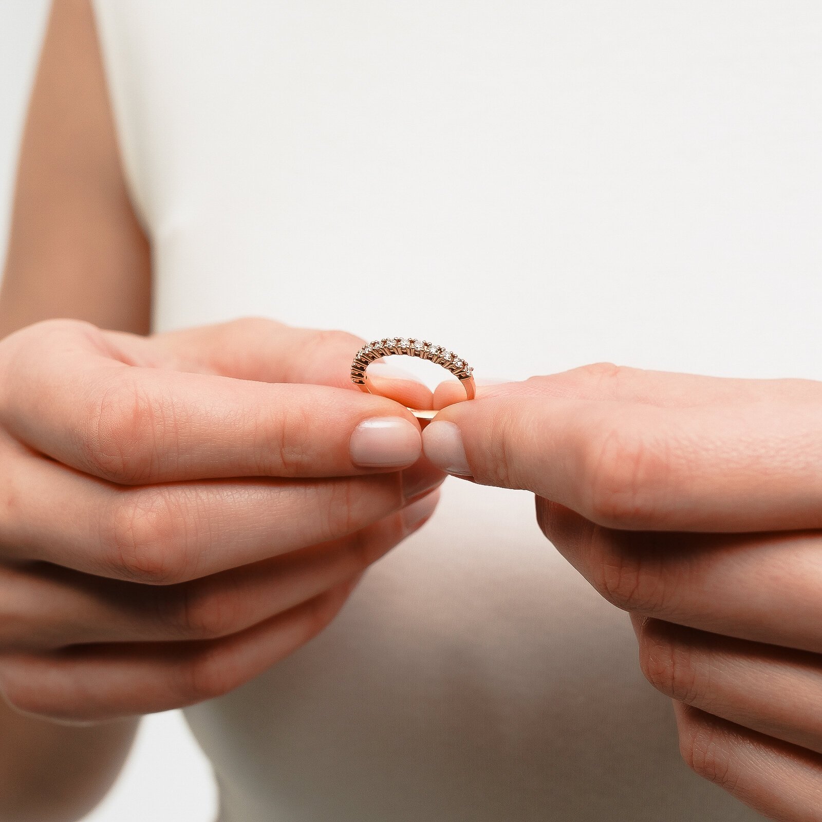 0,29 Karat Laboratuvar Pırlanta Yarım Tur Alyans