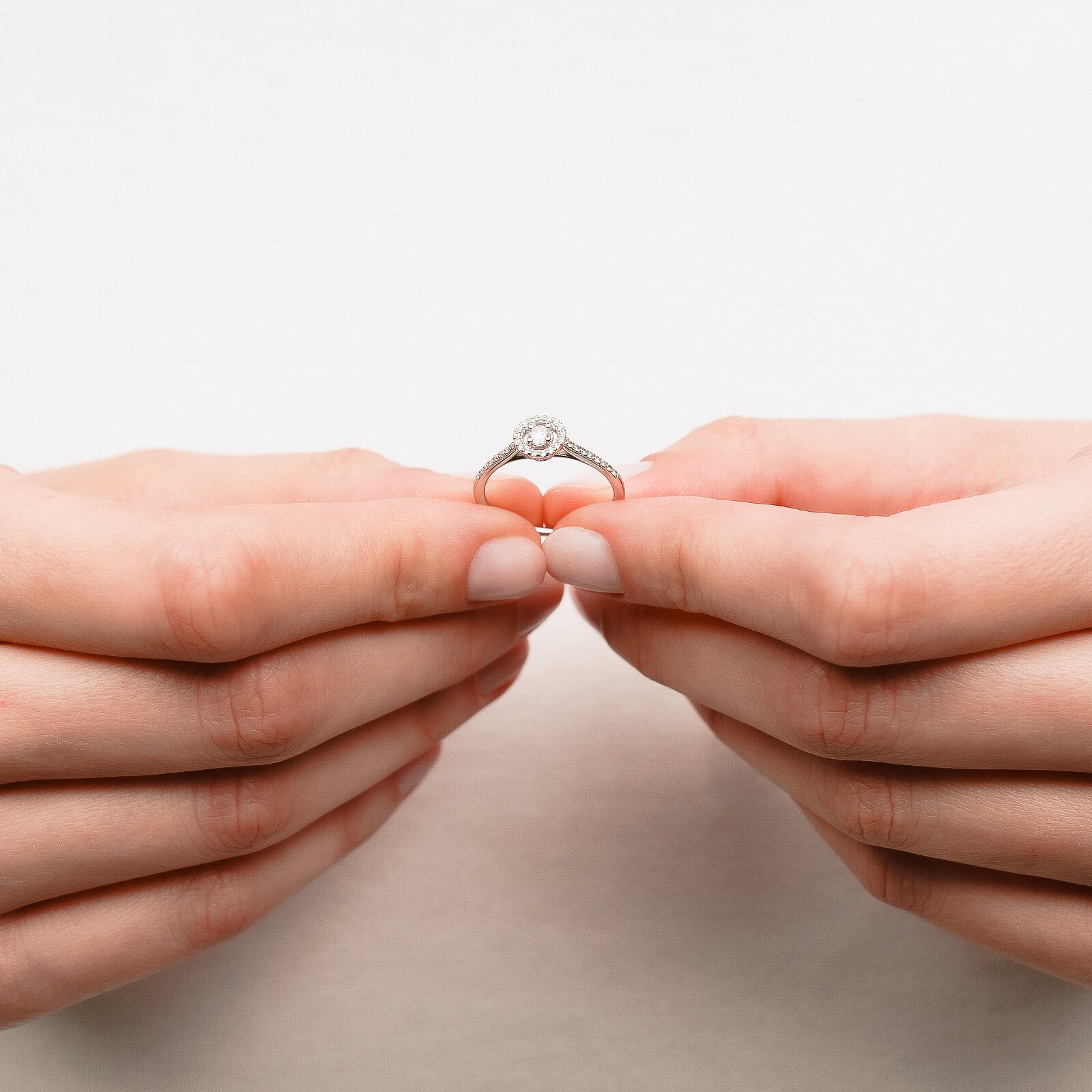 0,28 Karat Laboratuvar Pırlanta Tektaş Yüzük