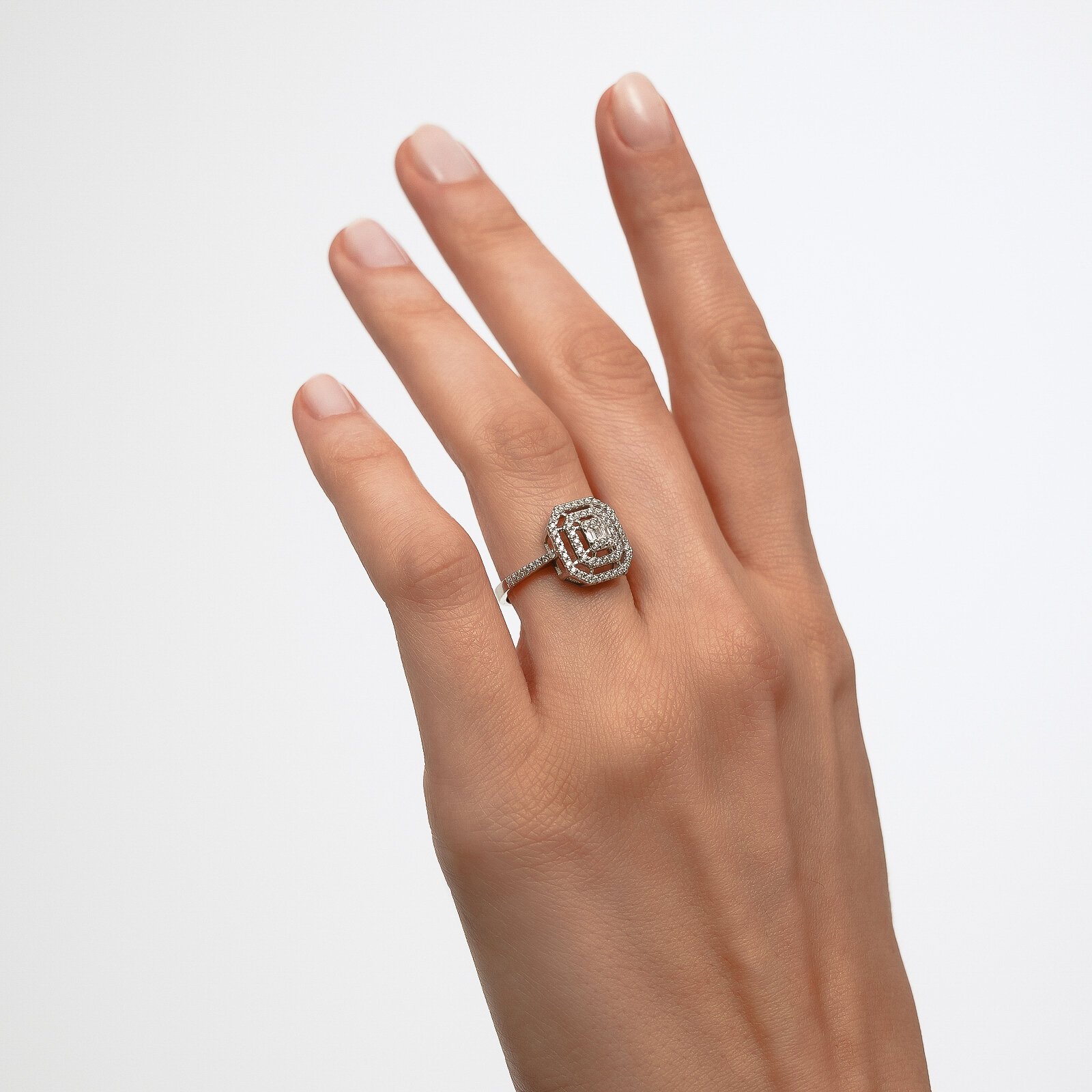 0,49 Karat  Laboratuvar Pırlanta Baget Taşlı Yüzük