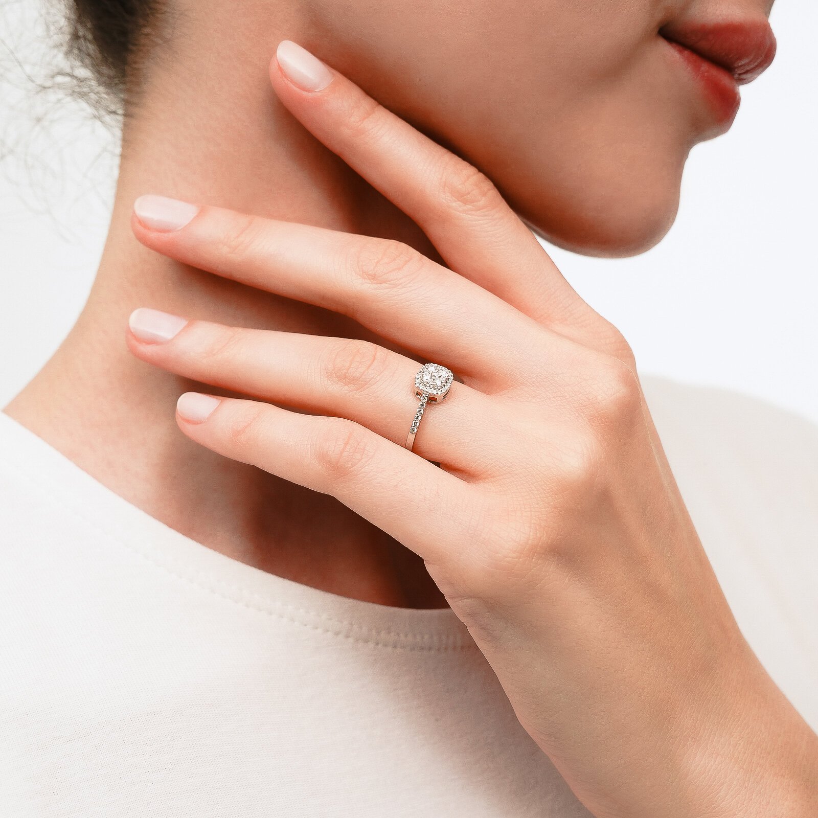 0,40 Karat Laboratuvar Pırlanta Pave Taşlı Yüzük