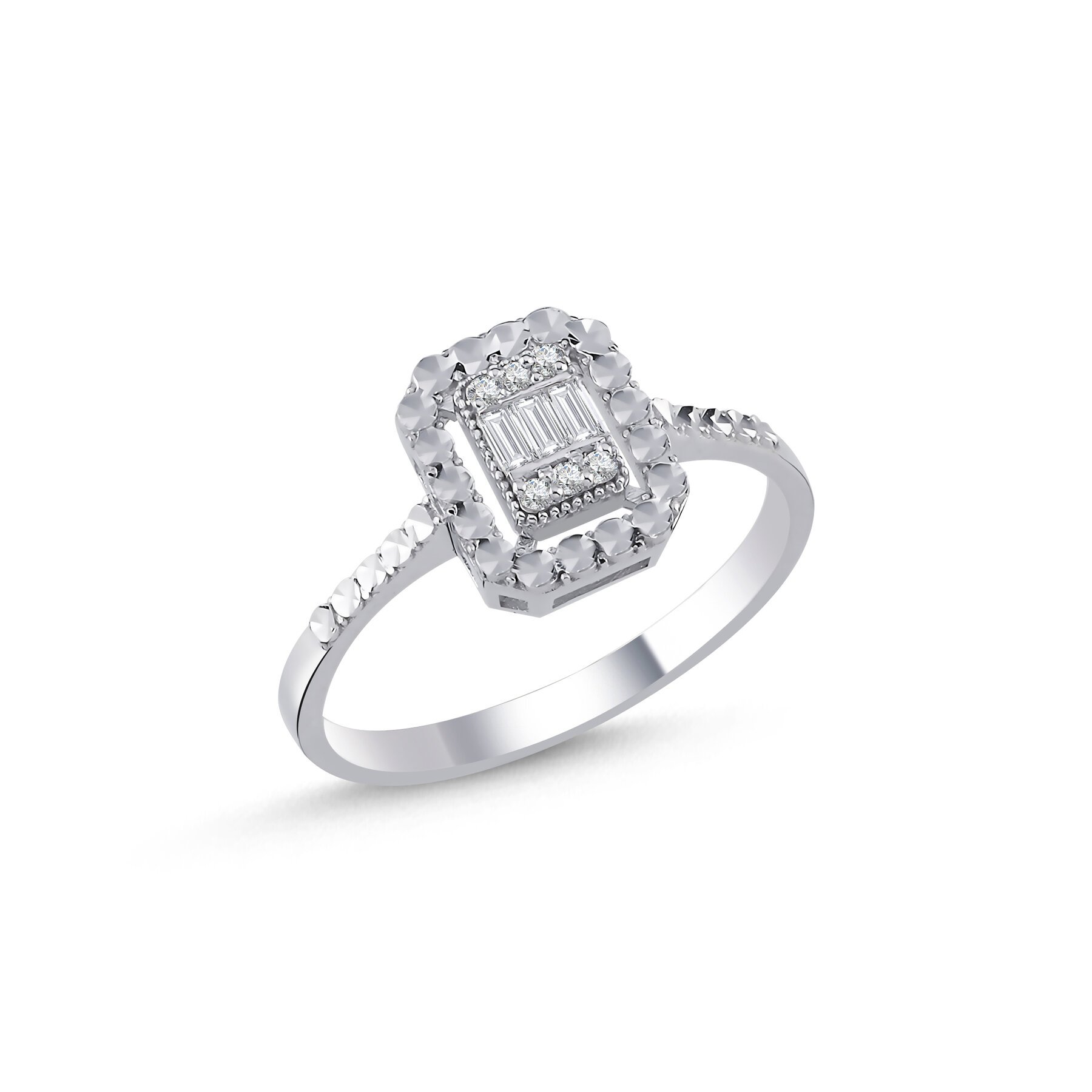 0,13 Karat Laboratuvar Pırlanta Baget Taşlı Yüzük