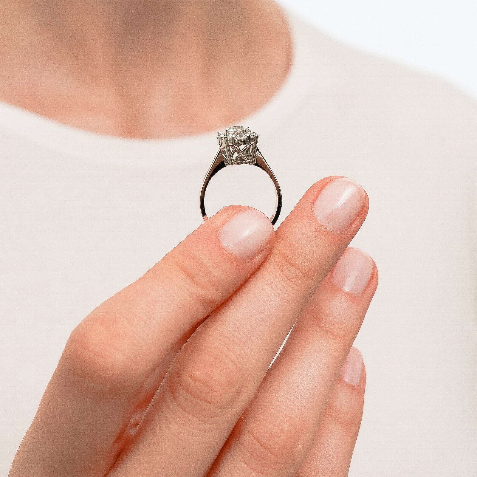 0,90 Karat Laboratuvar Pırlanta Koronet Tektaş Yüzük