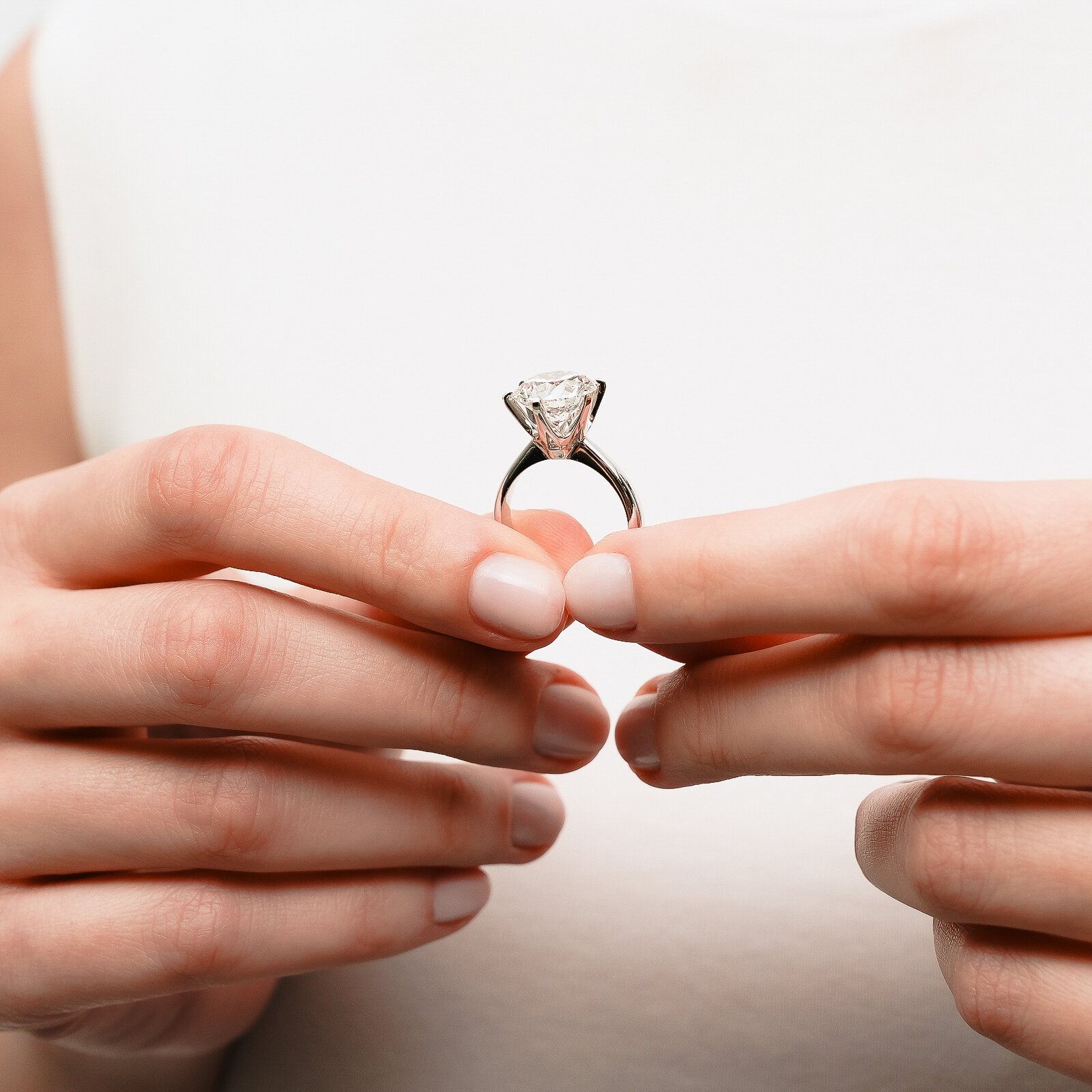 5,05 Karat Laboratuvar Pırlanta 6 Tırnak Tektaş Yüzük