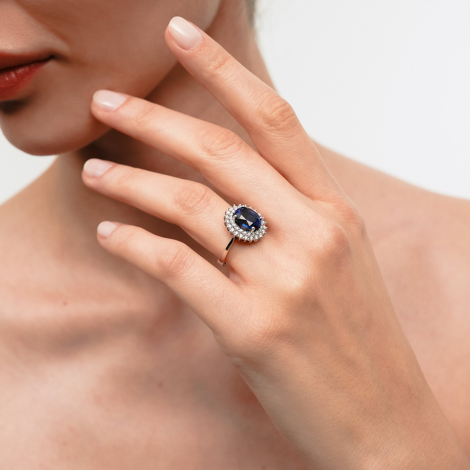 5,07 Karat Safir Laboratuvar Pırlanta Taşlı Anturaj Yüzük