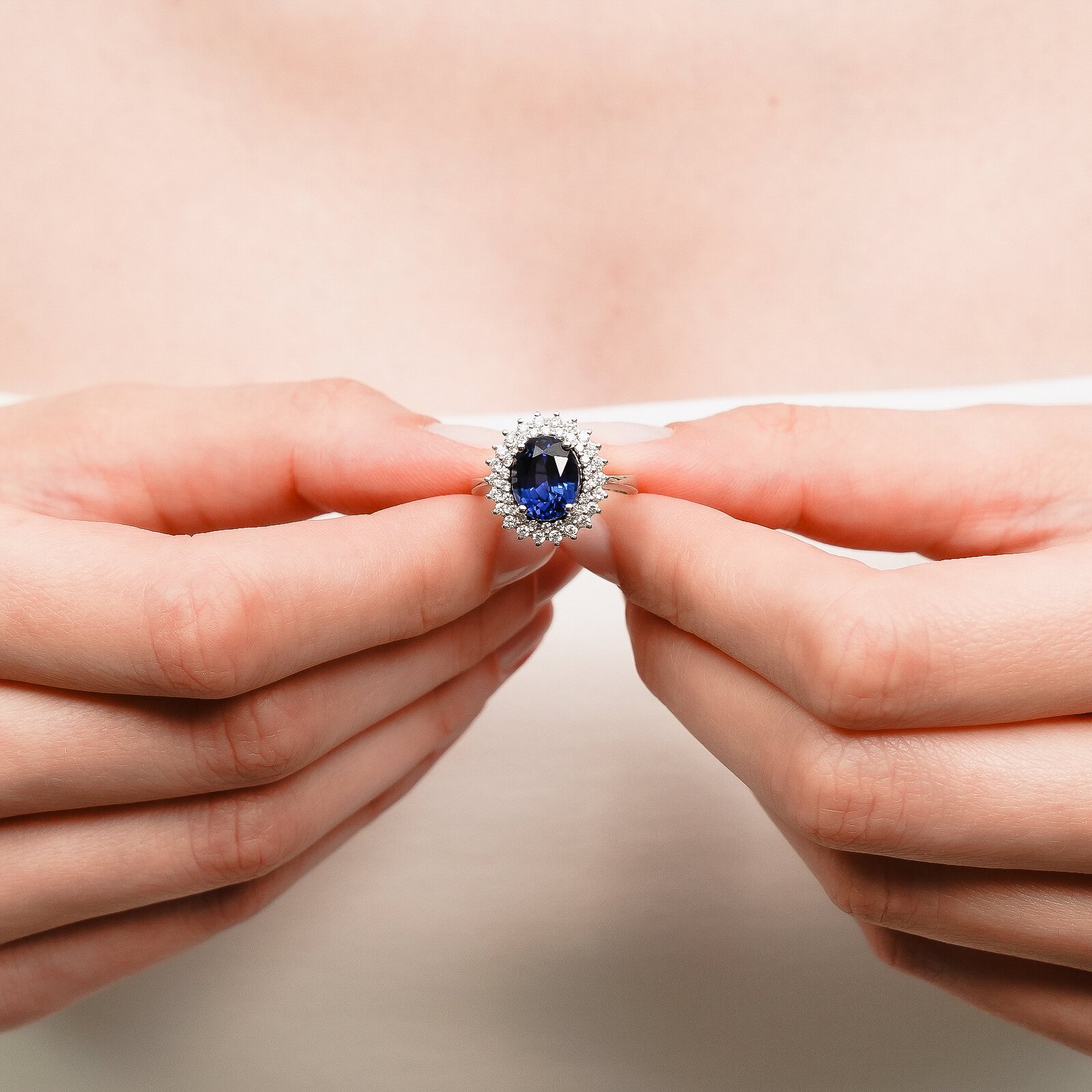 5,07 Karat Safir Laboratuvar Pırlanta Taşlı Anturaj Yüzük