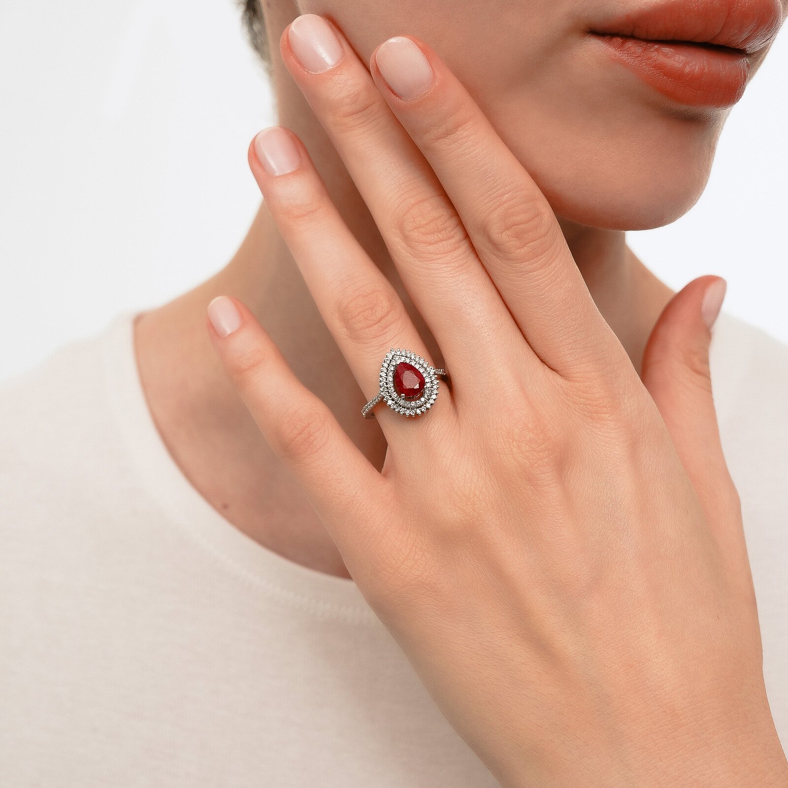 2,18 Karat Ruby Laboratuvar Pırlanta Taşlı Anturaj Yüzük